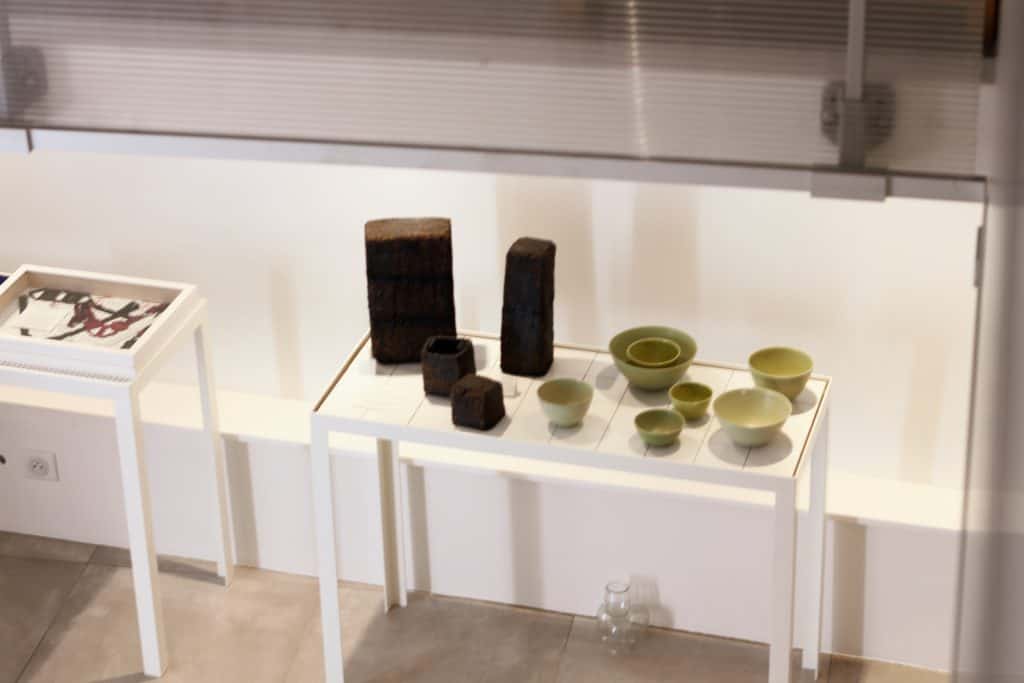 At Ouvrage... concept store in Aix-en-Provence, you will find the monoliths from Jérôme Hirson and the ceramics from Cécile Préziosa